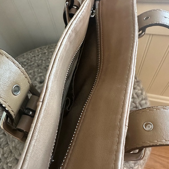 Coach Tan Leather Hampton Bag - Picture 10 of 12